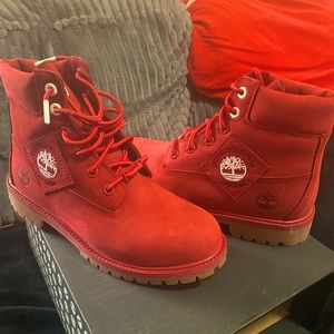 Timberlands Junior size 6.5 new gorgeous red